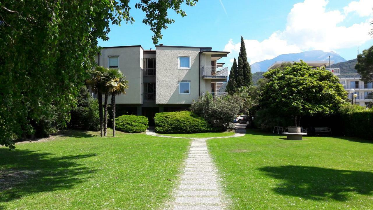 Garda Blu Apartment 加尔达湖滨 外观 照片